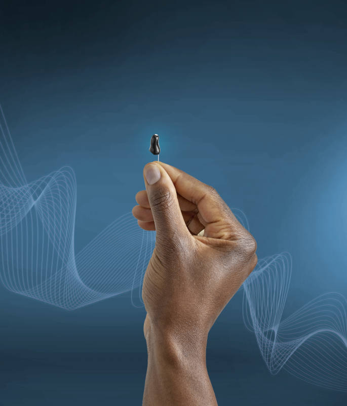 Aud&iacute;fonos Invisibles en Sevilla: Centro Auditivo Bami y Centro Auditivo Canalejas